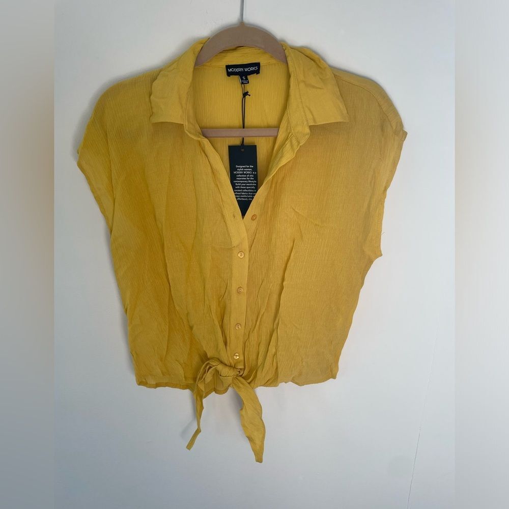 Modern works button down tie front size small new with tags